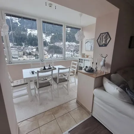 Apartment Diamond - Panorama Schiller *